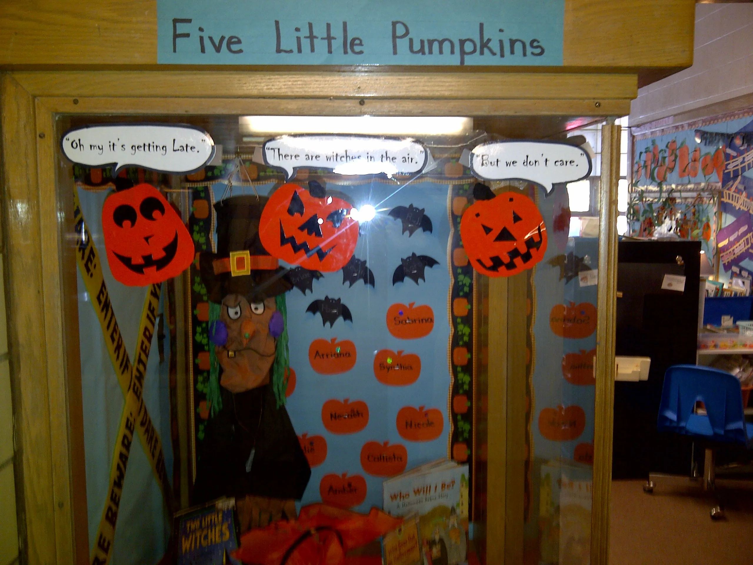 5 Little Pumpkins! - Festive Halloween Display