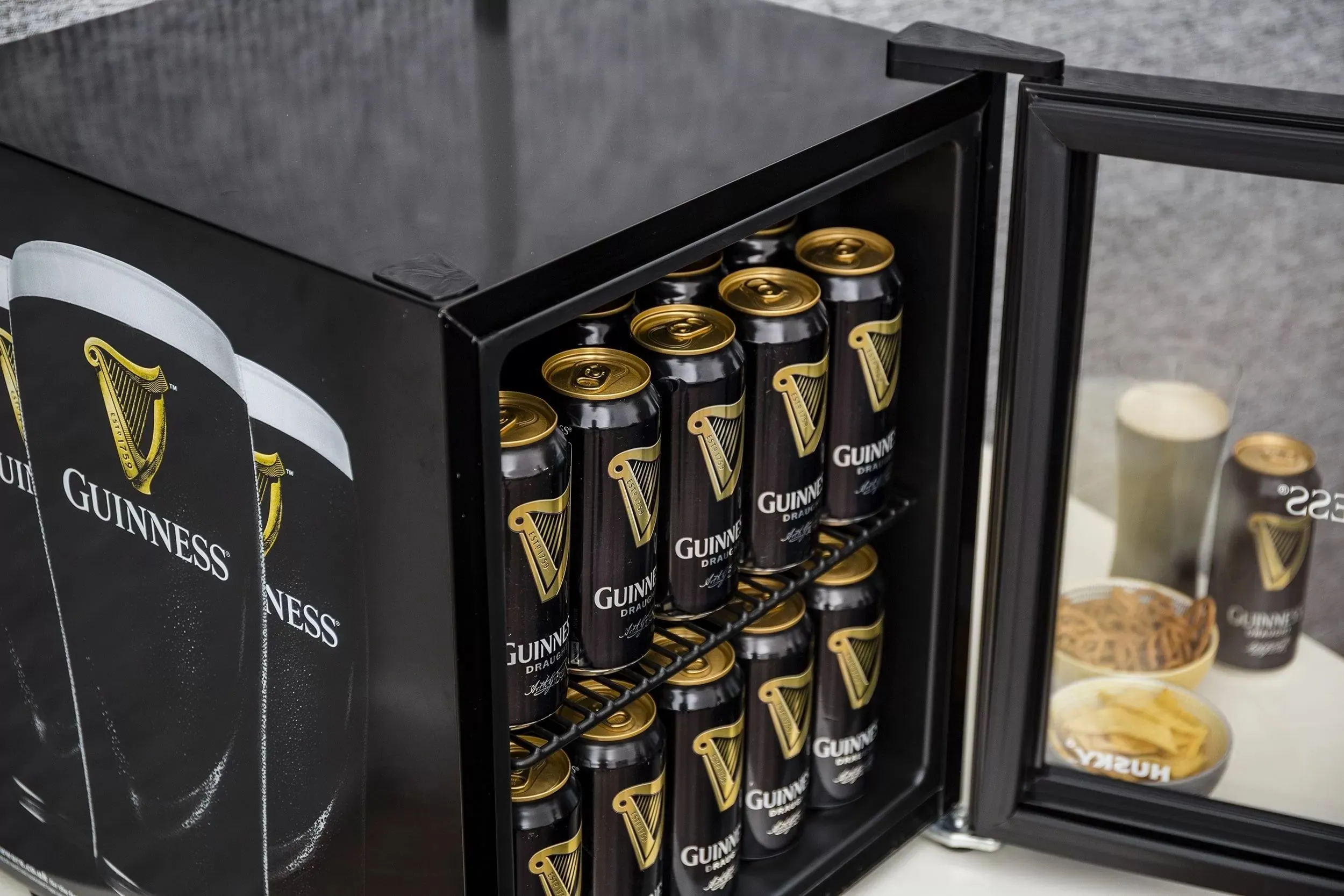 Guinness Drinks Cooler Husky HUS-HY205