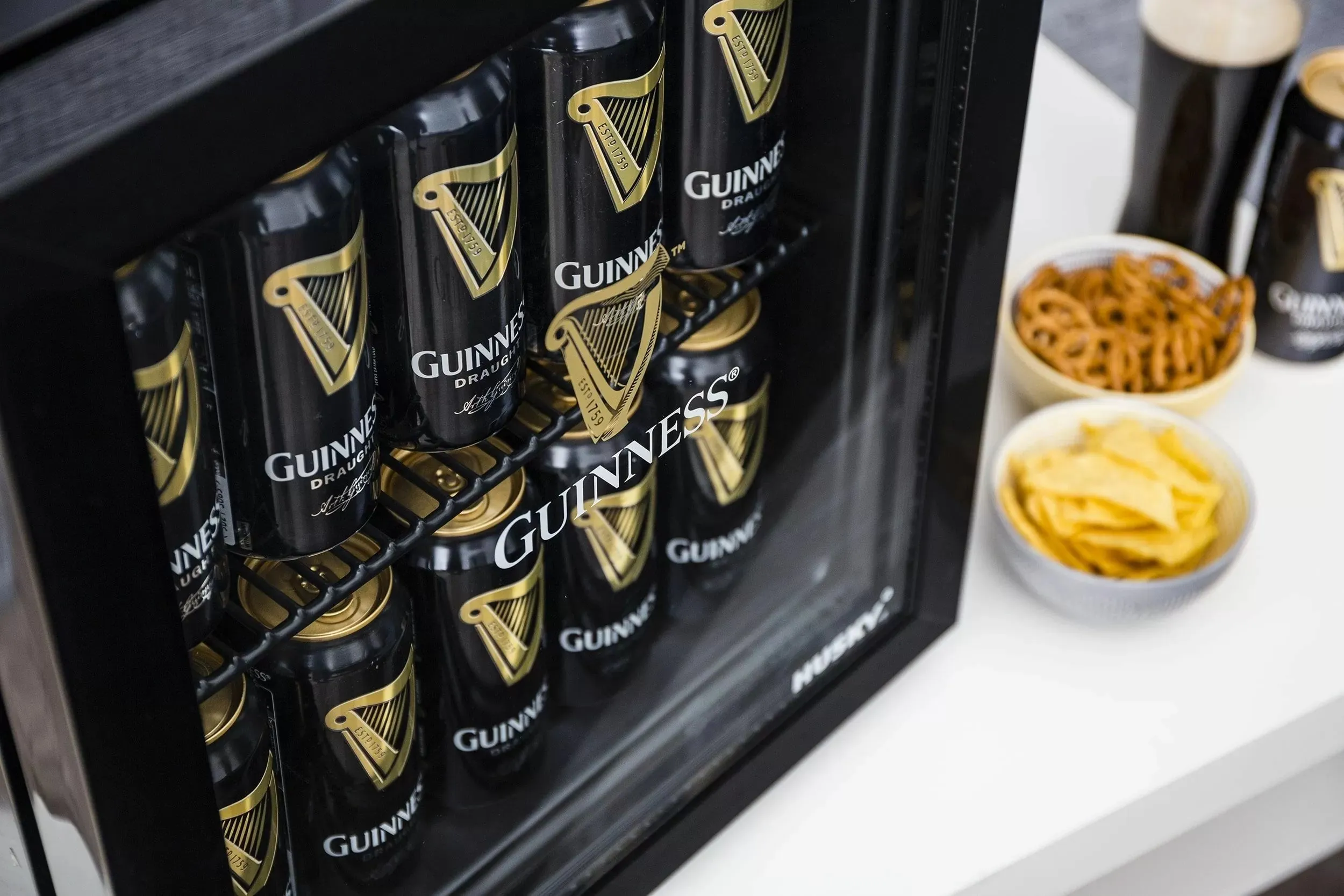 Guinness Drinks Cooler Husky HUS-HY205