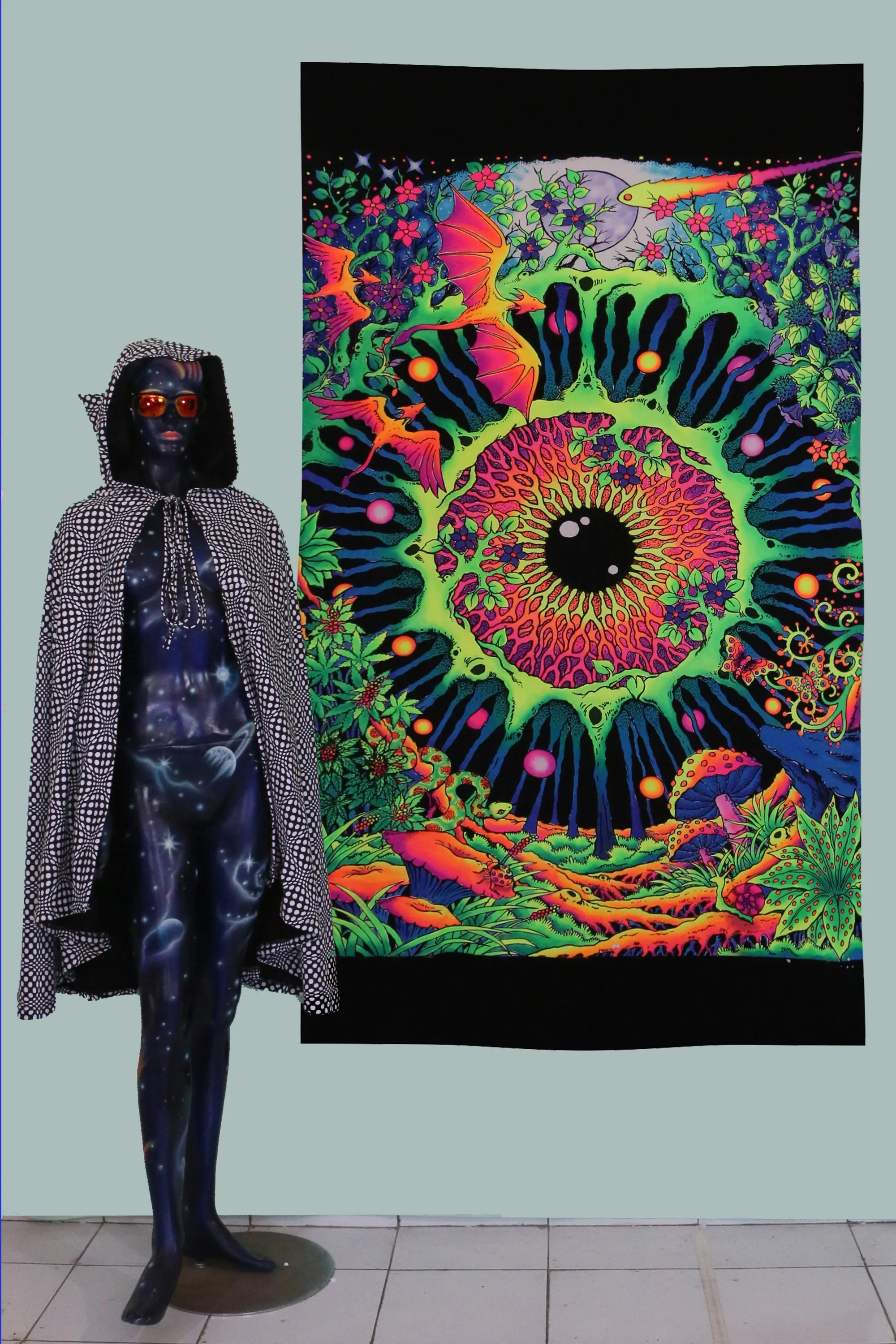 UV Wallhanging : Cosmic Eye